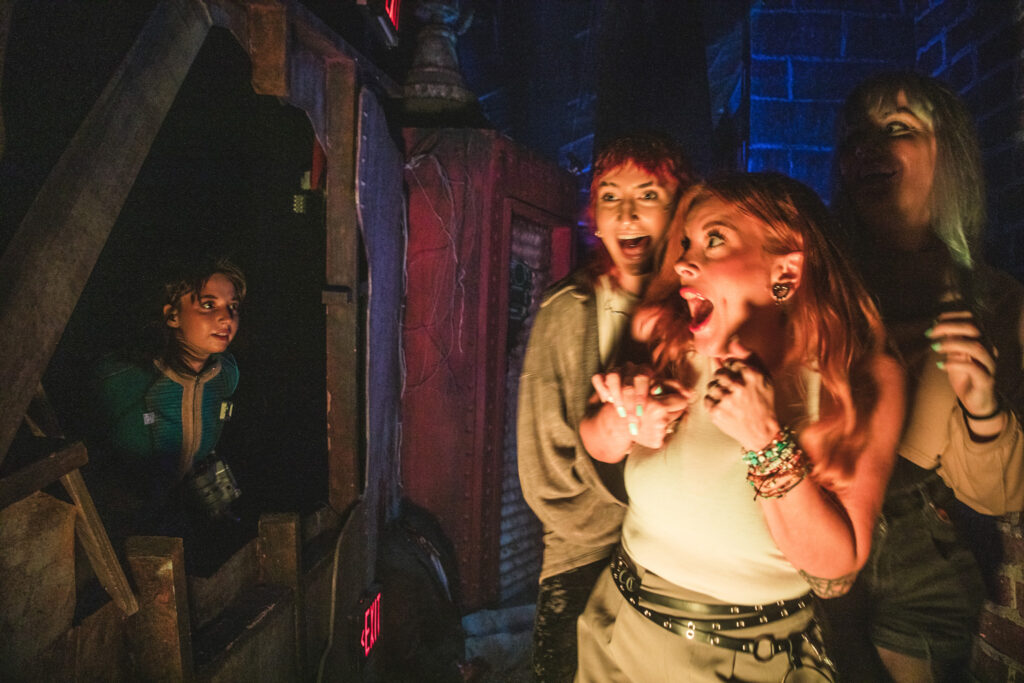 Halloween Horror Nights 2025: Como foi viver a noite mais assustadora e divertida da Universal 24 Fallout e uma historia de sucesso dos games e streaming DivulgacaoUniversal Halloween Horror Nights 2025: Como foi viver a noite mais assustadora e divertida da Universal